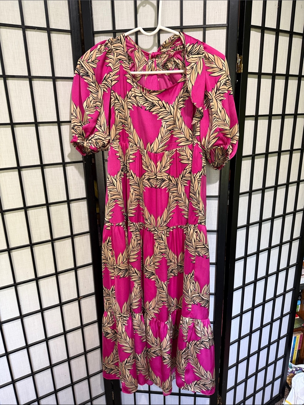 Emily McCarthy Fuchsia Leaf-Print Tiered Maxi Dress Keyhole Back Small NEW